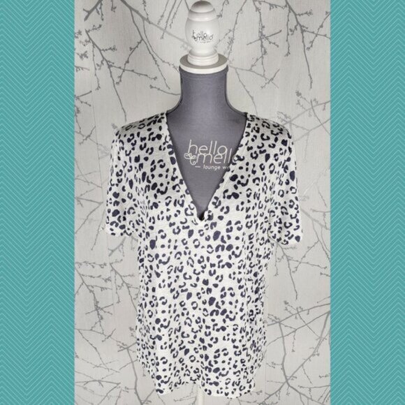Rails White Leopard Print Linen Tencel V-Neck Tee - Picture 1 of 4